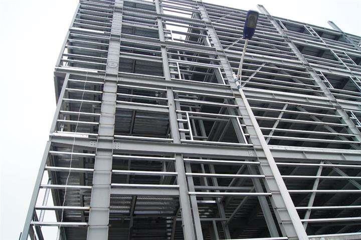大兴安岭高层钢结构的支撑布置与构造需要符合哪些规范